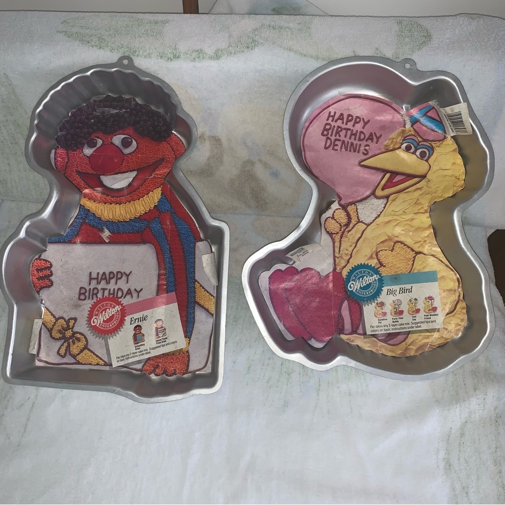 Vintage 80’s Wilton BIG BIRD & ERNIE Cake Pans w/ Instructions Stored NEW 1983
